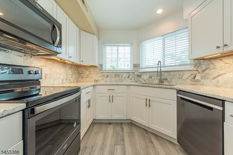 1st image of 8 Ashley Court #8