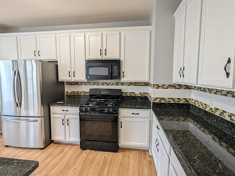 13996 Khalid Ln — Photo 17