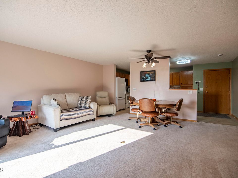 1st image of 539 Brandon Pl APT 301