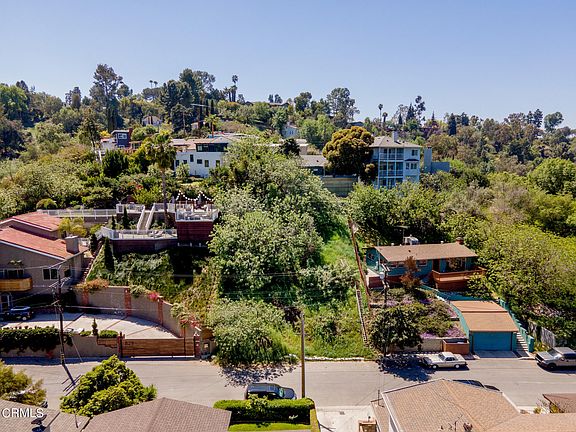 3rd image of 841 Cynthia Ave