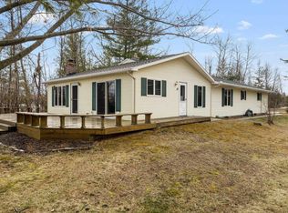 135 Lake St, Elk Rapids, MI 49629