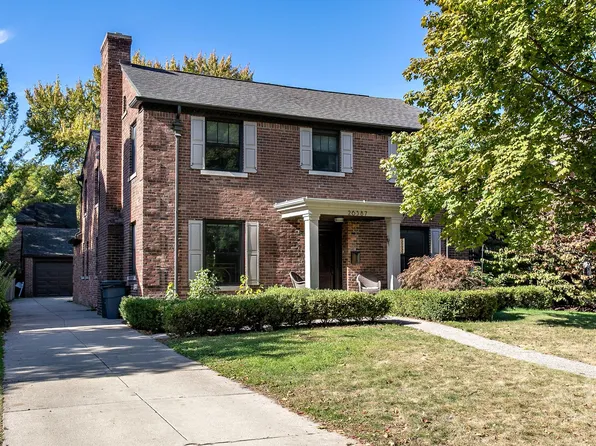 26387 Dundee Rd, Huntington Woods, MI 48070
