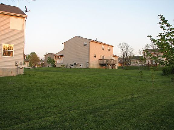 3rd image of 5647 Oakmeadow Ln