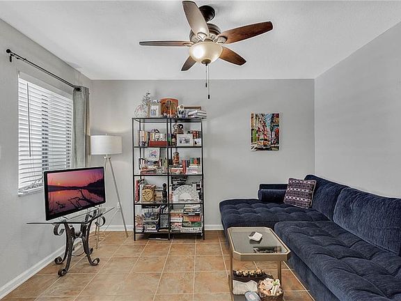 5th image of 623 Delaney Ave APT 6