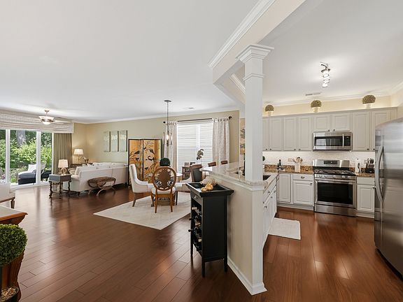 5th image of 12365 Lilly Ln