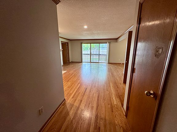 4th image of 1133 NW 12th St APT A