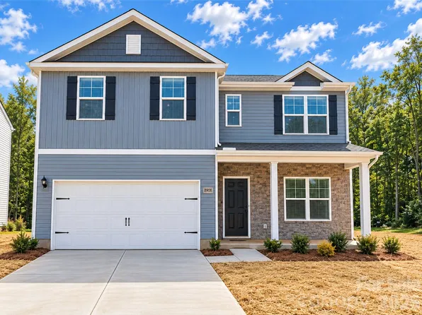 8908 Sawyer Run Ct, Charlotte, NC 28215