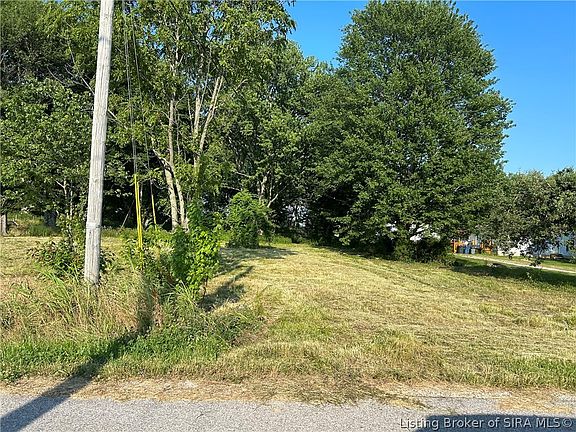5th image of 13300 Chrissy Lane NE