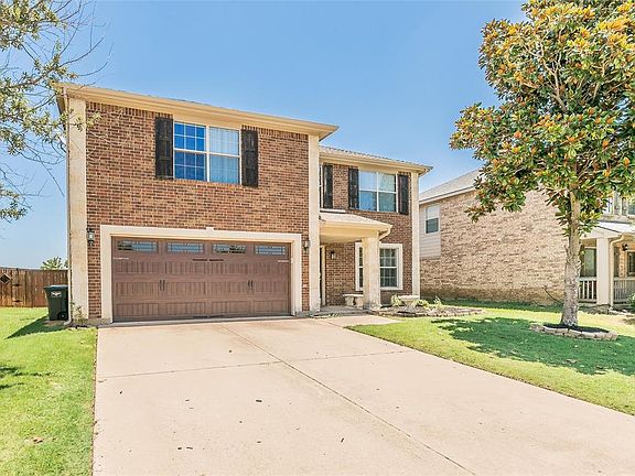 2nd image of 10708 Emerald Park Ln