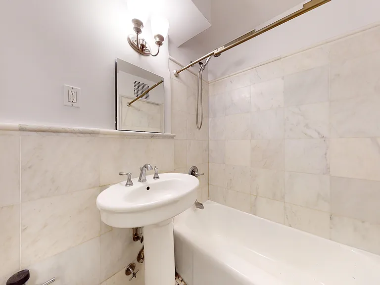 338 E 70th St #3B — Photo 11