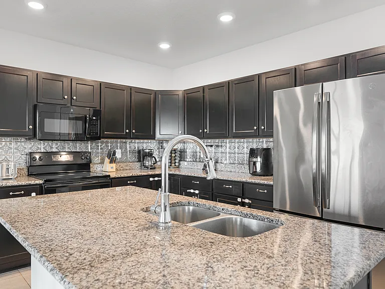 4819 Windy Hammock Way — Photo 33