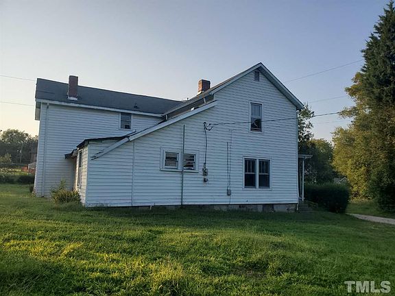 5th image of 818 Kenmore Ave