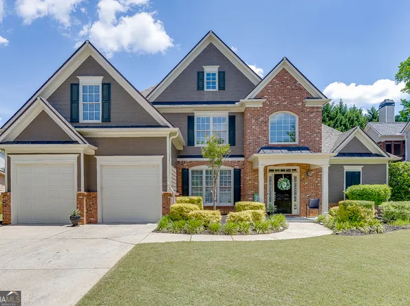 1563 Country Wood Dr, Hoschton, GA 30548