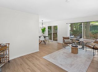 10217 Shiloh St, Fairfax, VA 22030