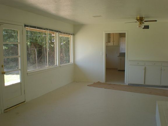 5th image of 1124 W Fedora Ave