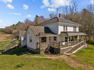 E3198 Jensen Rd, Waupaca, WI 54981