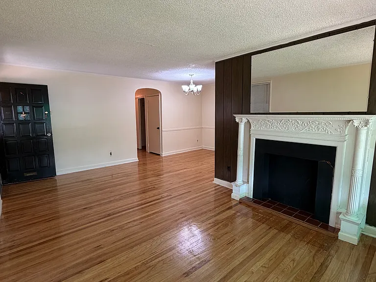 2135 Oakmont St — Photo 6