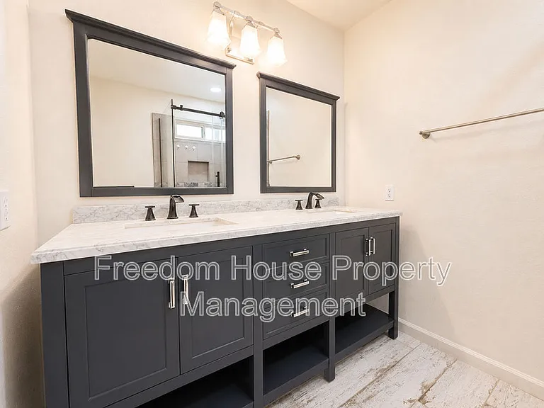 3066 Mount Charleston Dr — Photo 37