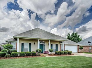 212 Cherry Bark Dr, Brandon, MS 39047
