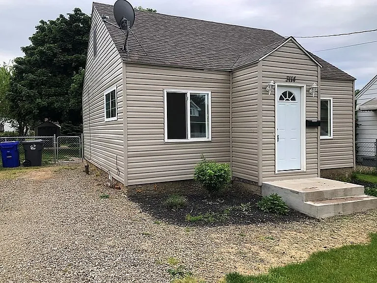 3114 Court Ave — Photo 1