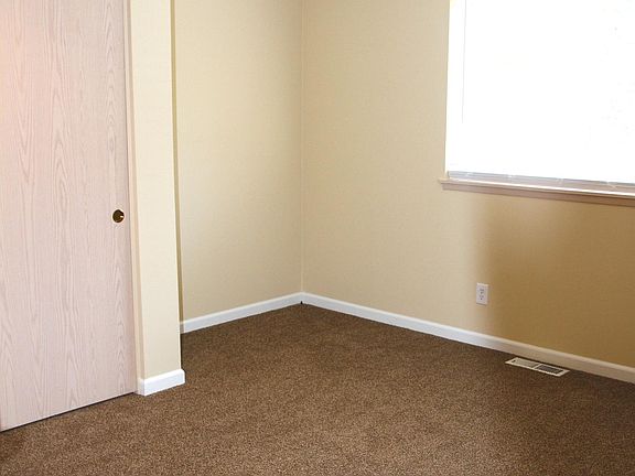 5th image of 17034 Suquamish Way NE #B