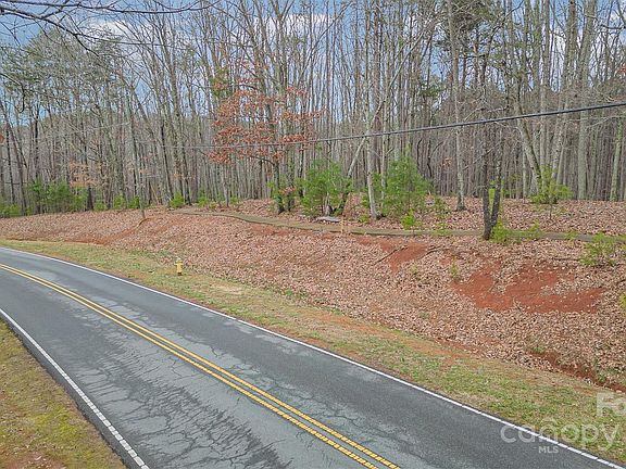4th image of 9215 Island Point Rd