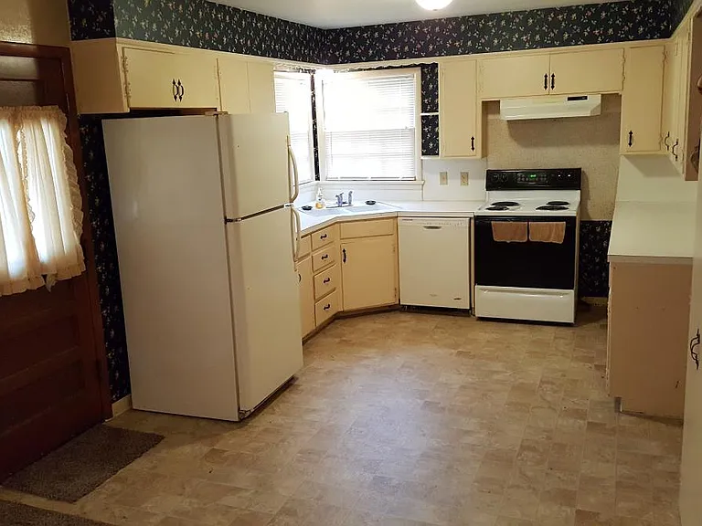 4709 N Virginia Ave — Photo 4