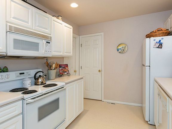 5th image of 3023 17th Avenue Ct NW Unit B