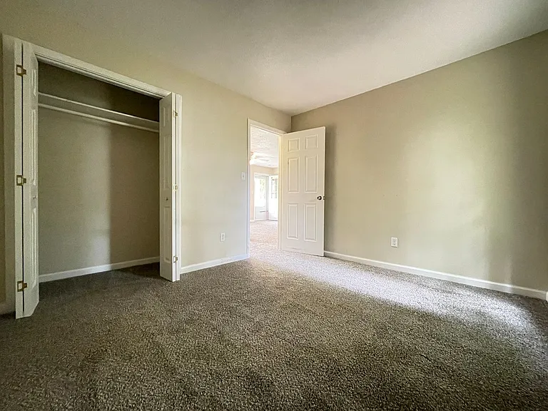 17 Lakewood Ct — Photo 12