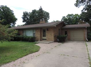 590 N Ottawa Rd, Benton Harbor, MI 49022