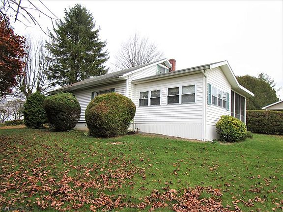 2nd image of 125 W Sunset Ln