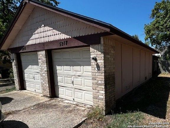 2nd image of 5217 Gawain Dr