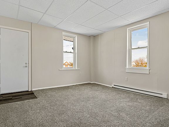 3rd image of 419-421 6th St #419-2