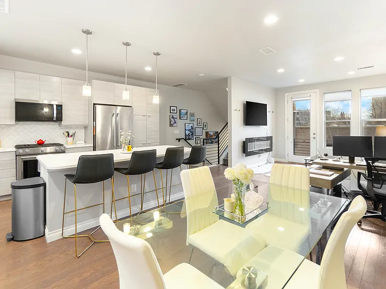 2051 N Downing St #2 — Photo 11