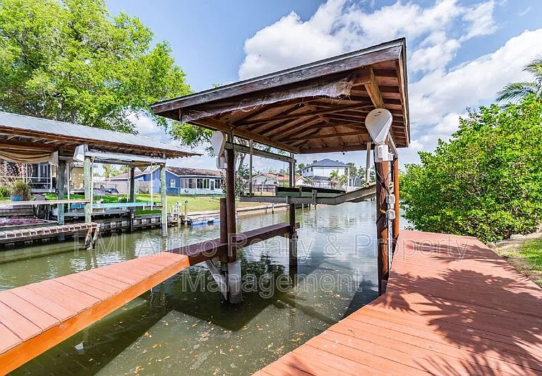 539 Treviso Dr — Photo 28
