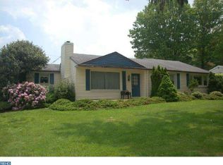 2 W Rhodes Ave, West Chester, PA 19382