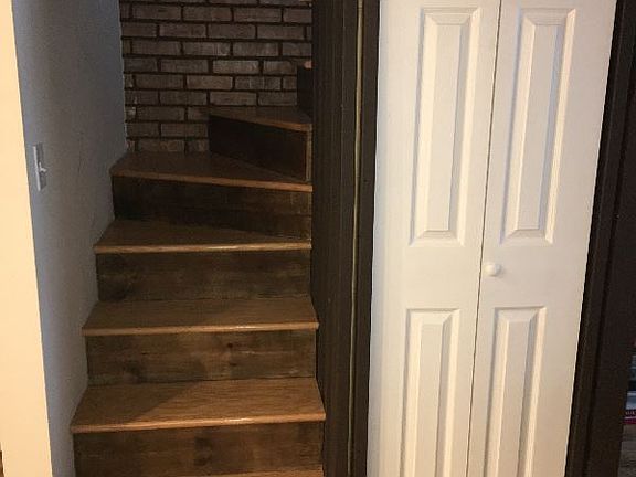 5th image of 2233 N Lincoln Ave APT 5