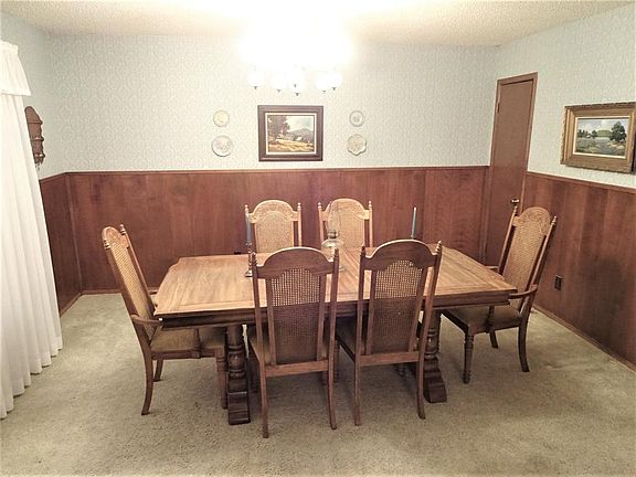 2nd image of 2328 E Windsor Dr