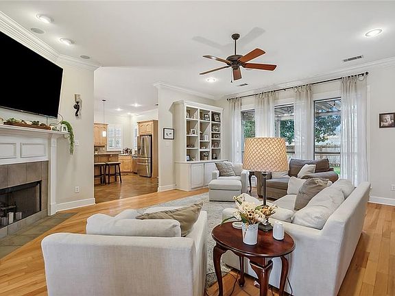 5th image of 1222 Scarlet Oak Ln