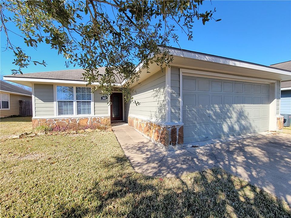1st image of 907 Trellis Gate Ct