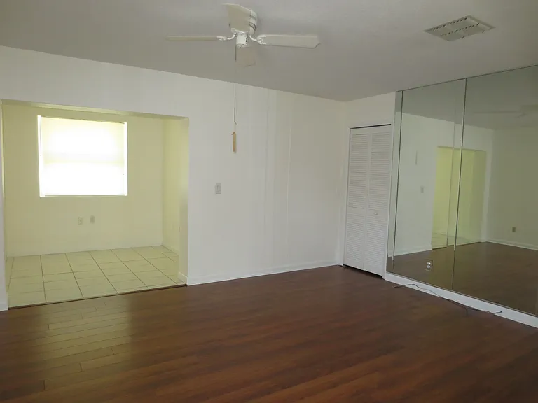 3132 Brunswick Cir — Photo 6