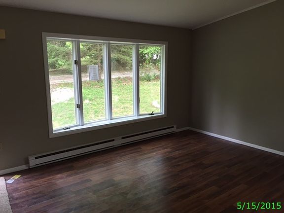 2nd image of 915 White Pond Clny Rd W