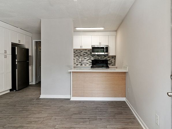 74 Woodbine St #11-3B