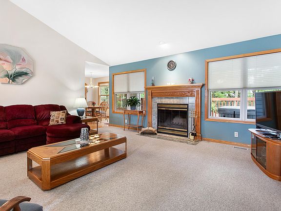5th image of 273 Standish St