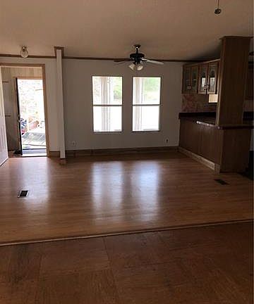 4th image of 214 Windforest Dr