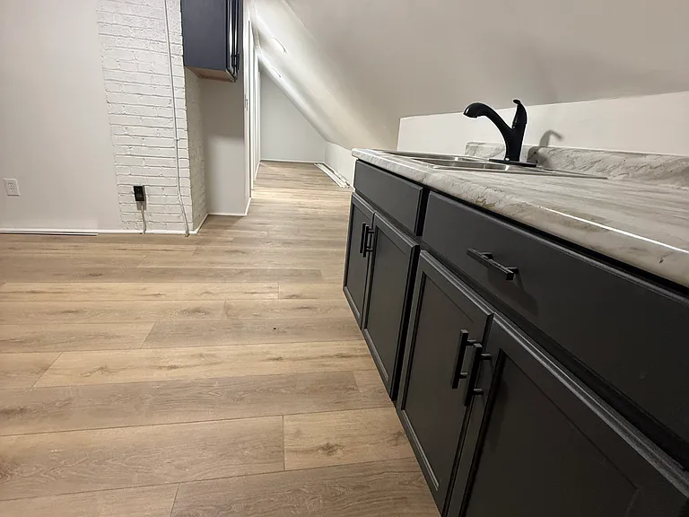 3058 E 116th St #3 — Photo 5
