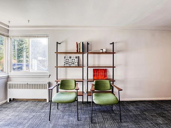 5th image of 317 N Avenue D APT 2