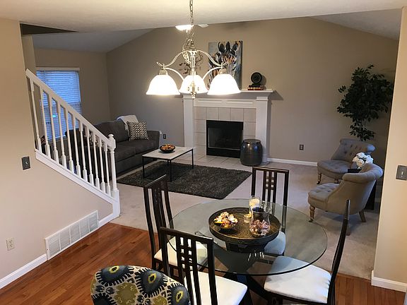 3rd image of 4379 Quarry Ln