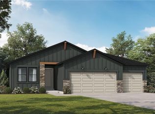 1110 Branchwood Dr, Raymore, MO 64083