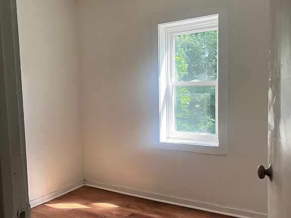 4th image of 7754 Tioga St